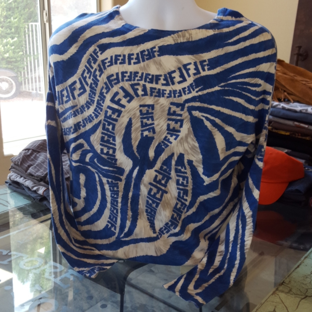 DFVI Ladies Sweater size 6
